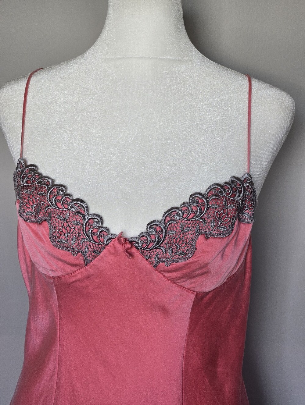 Vintage Victoria’s Secret 90s Bias Cut Rose Pink 100% Silk Slip Dress Size M - Picture 4 of 13